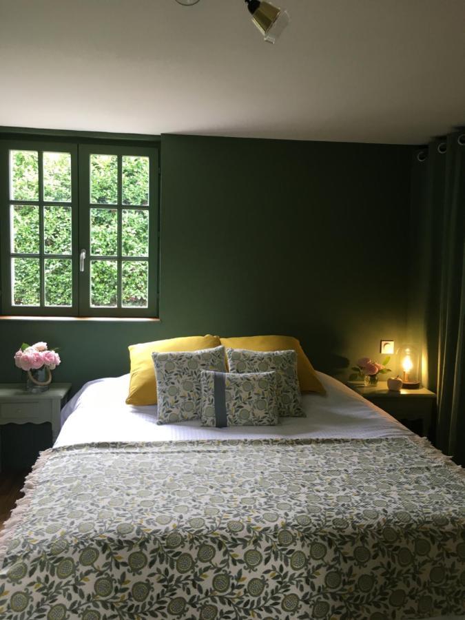 Bed and Breakfast Les Pommiers Honfleur Exterior foto