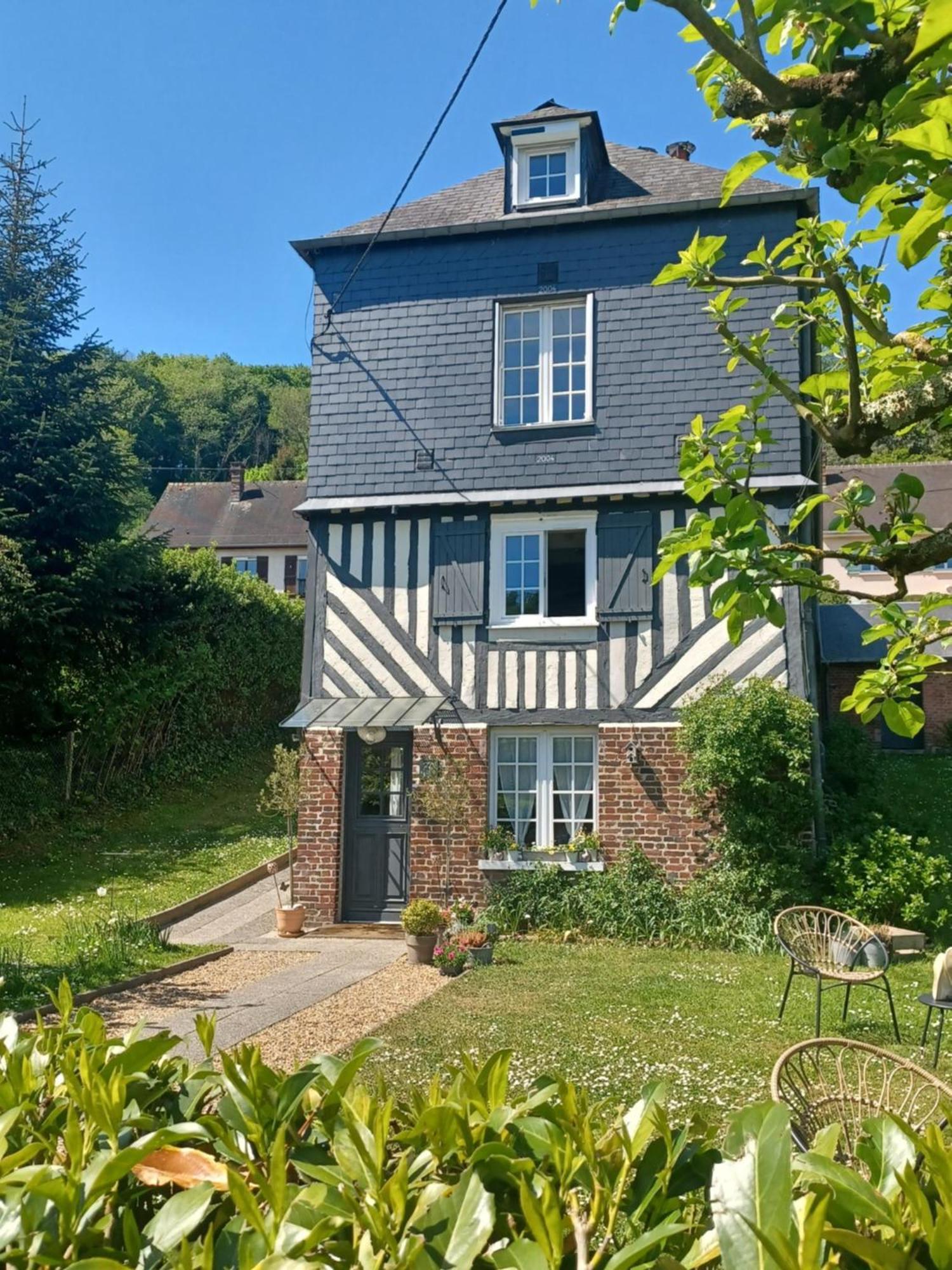 Bed and Breakfast Les Pommiers Honfleur Exterior foto