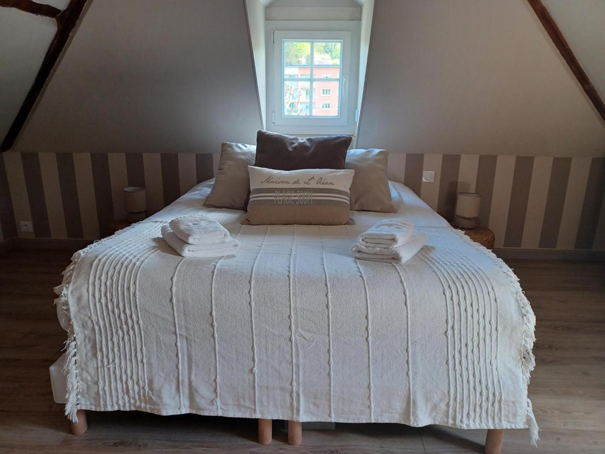 Bed and Breakfast Les Pommiers Honfleur Exterior foto